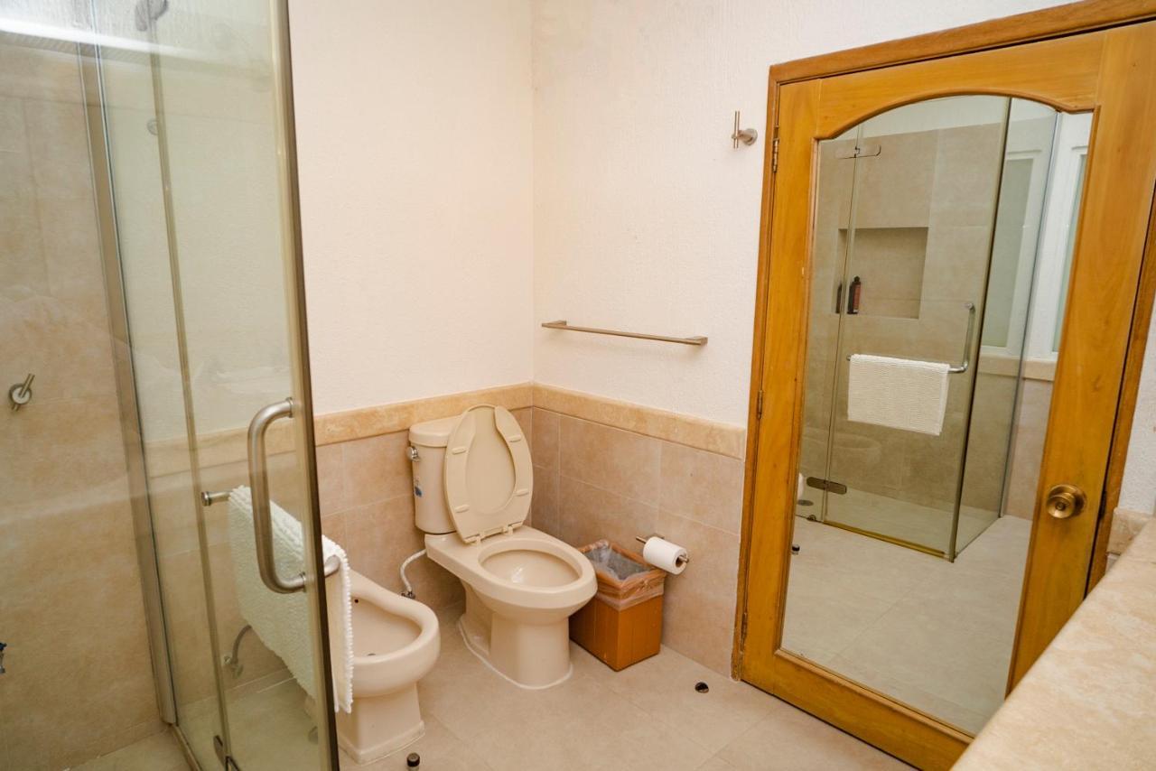 Oceanfront Condo At Voted Best Cancun Sandy Beach Екстериор снимка