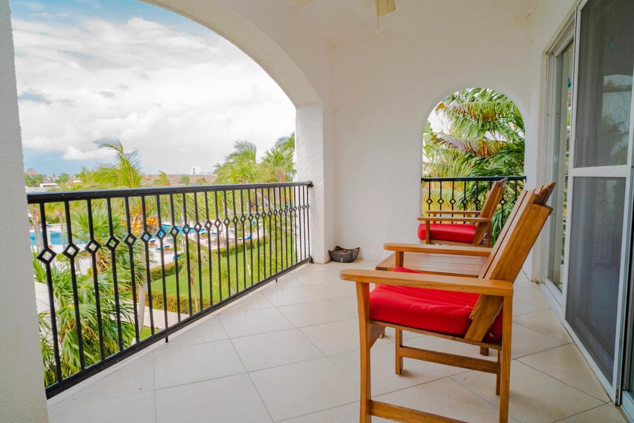Oceanfront Condo At Voted Best Cancun Sandy Beach Екстериор снимка
